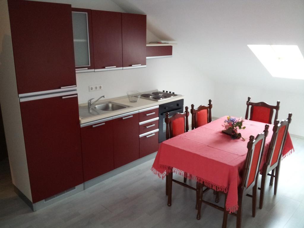 Apartments Angie Biograd Na Moru Quarto foto